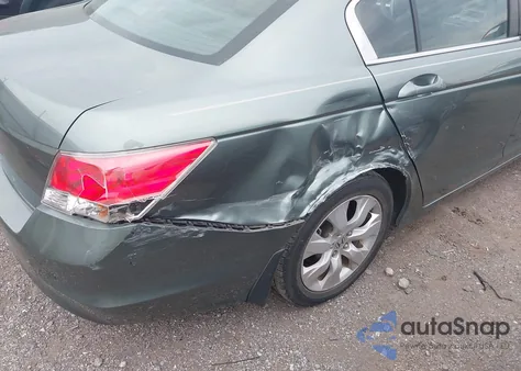 2010 Honda Accord 2.4 Ex-L из США, поврежденный, VIN 1HGCP2F89AA132236